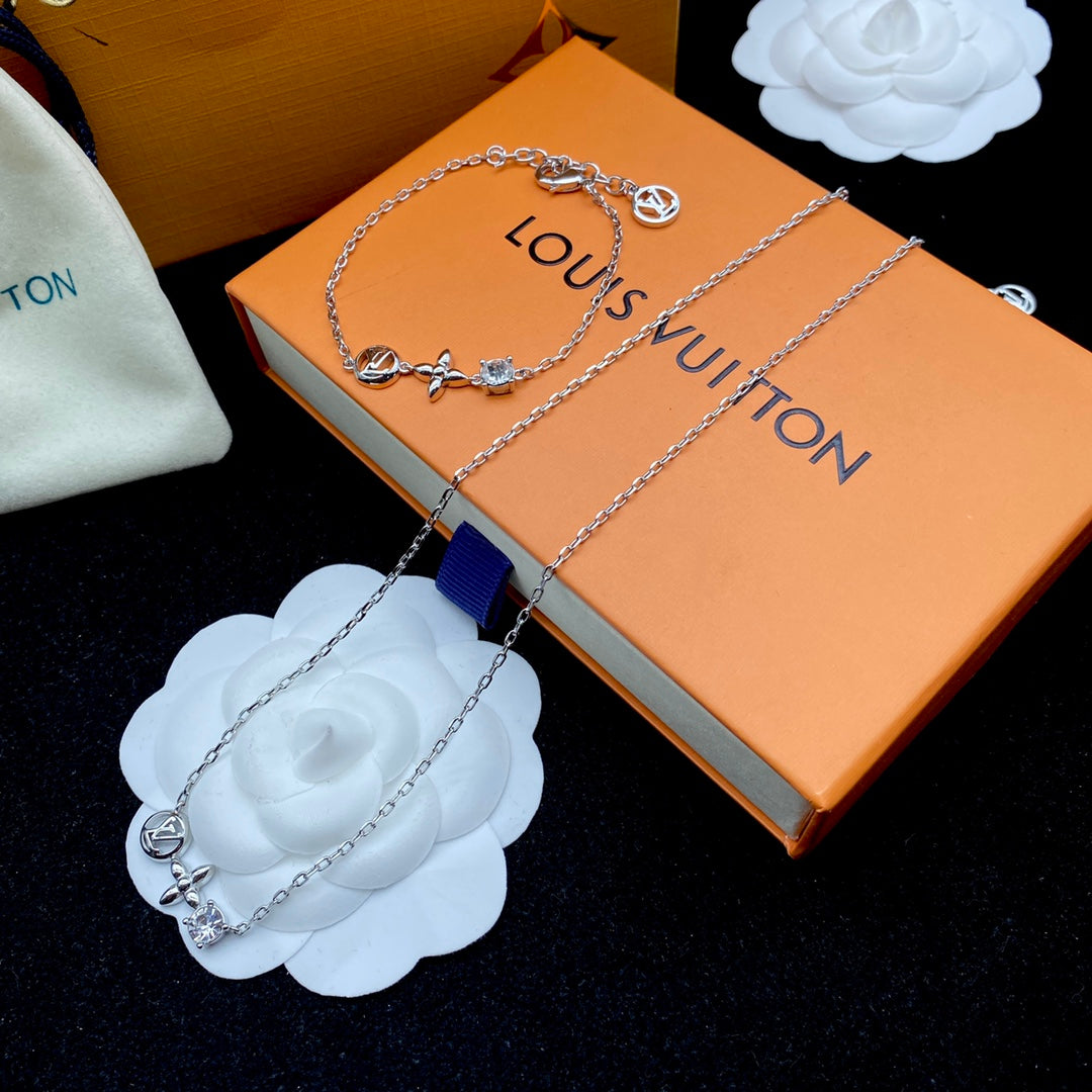 Combo EN – Lux LV Necklaces 106