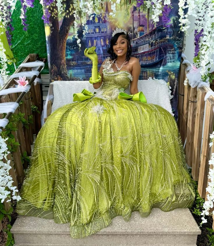 Sweetheart Ball Gown Green Long Prom Dresses Sparkly Rhinestone Tulle Green Sweet 16 Dress