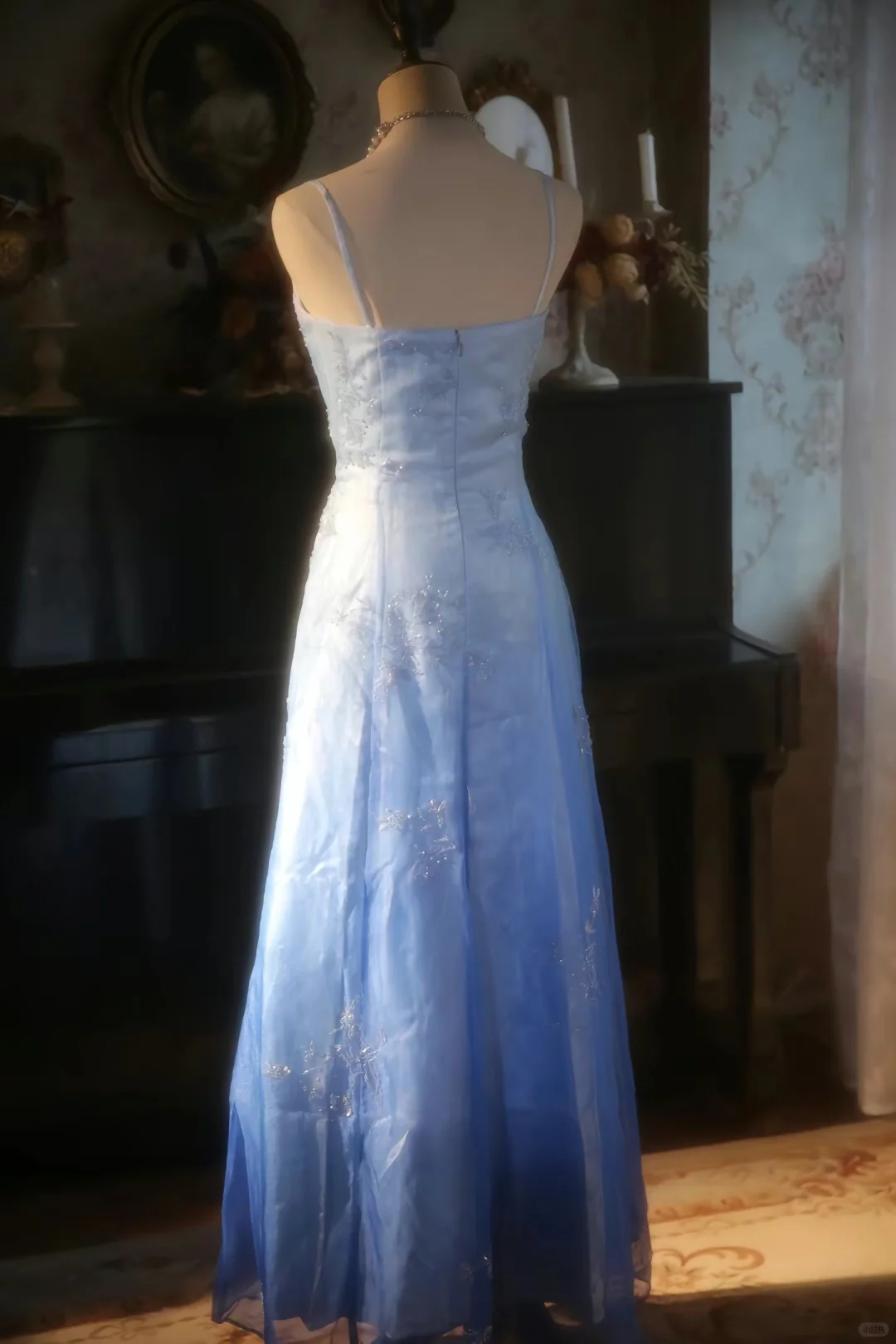 Vintage Light Blue Spaghetti Strap Sequin Evening Gown TP5529