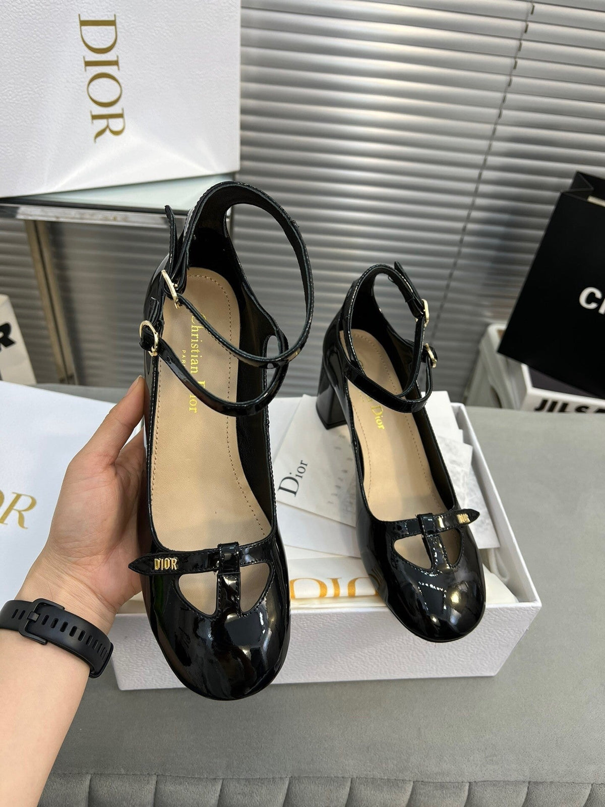 New DIR HIGH HEELS 077