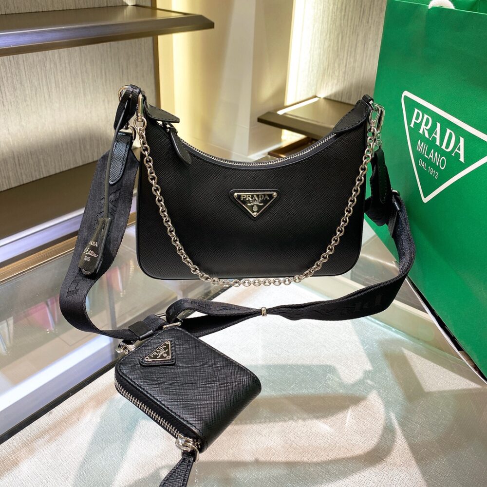 Prada Re-Edition 2005 Saffiano  Bag Black 22cm