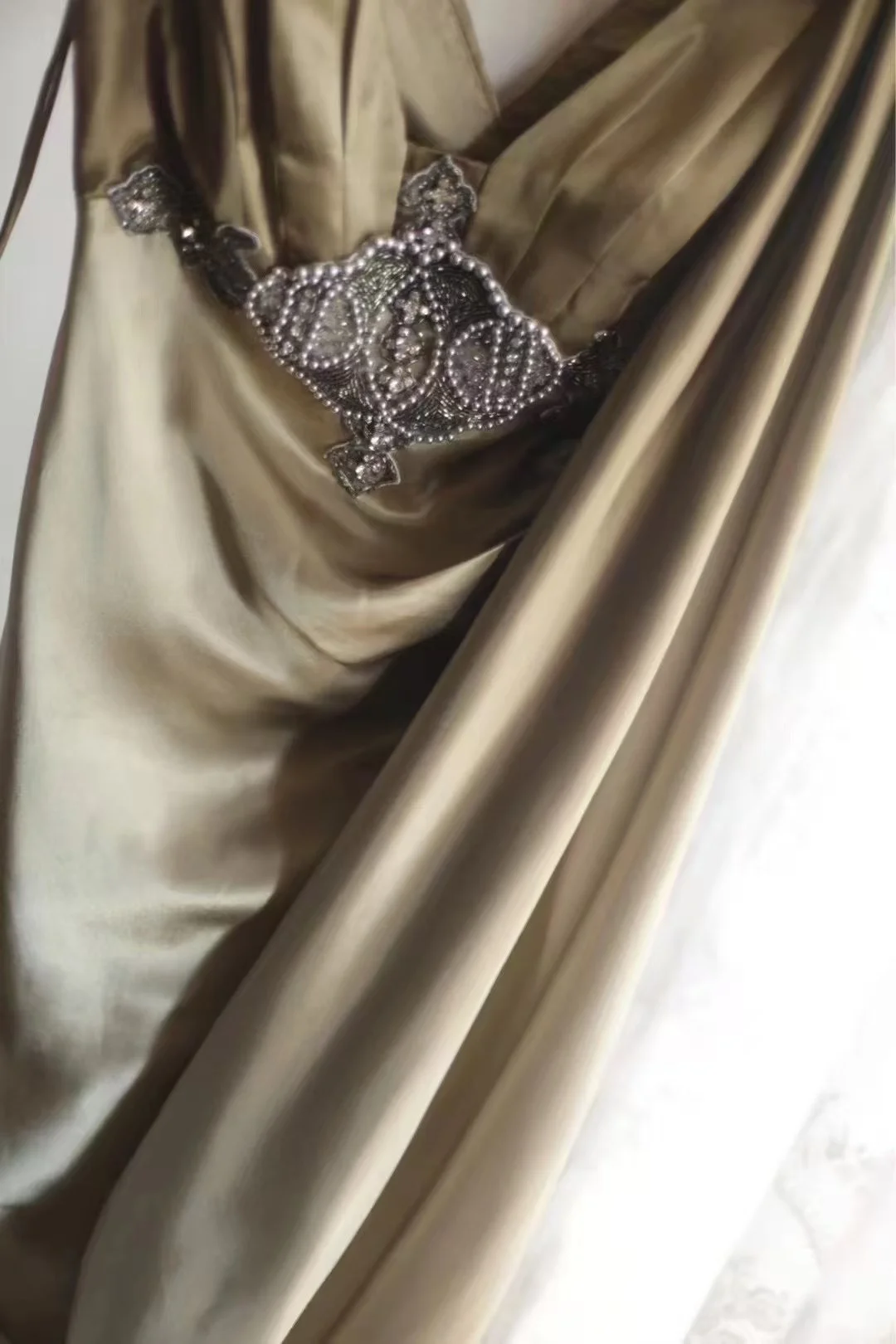 Elegant Satin Deep V-Neck Mermaid Evening Gown Beaded Draped Prom Dress TP5628