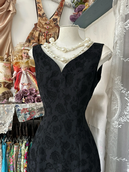 Vintage Black V-neck Exquisite Embroidery Design Elegant Mermaid Long Evening Dress Prom Dresses TP4203