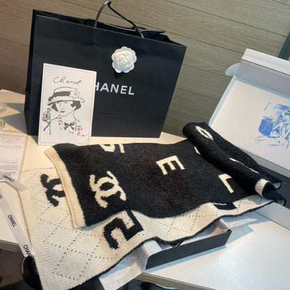 Chanel Logo Cashmere Muffler Black And White 170Cm