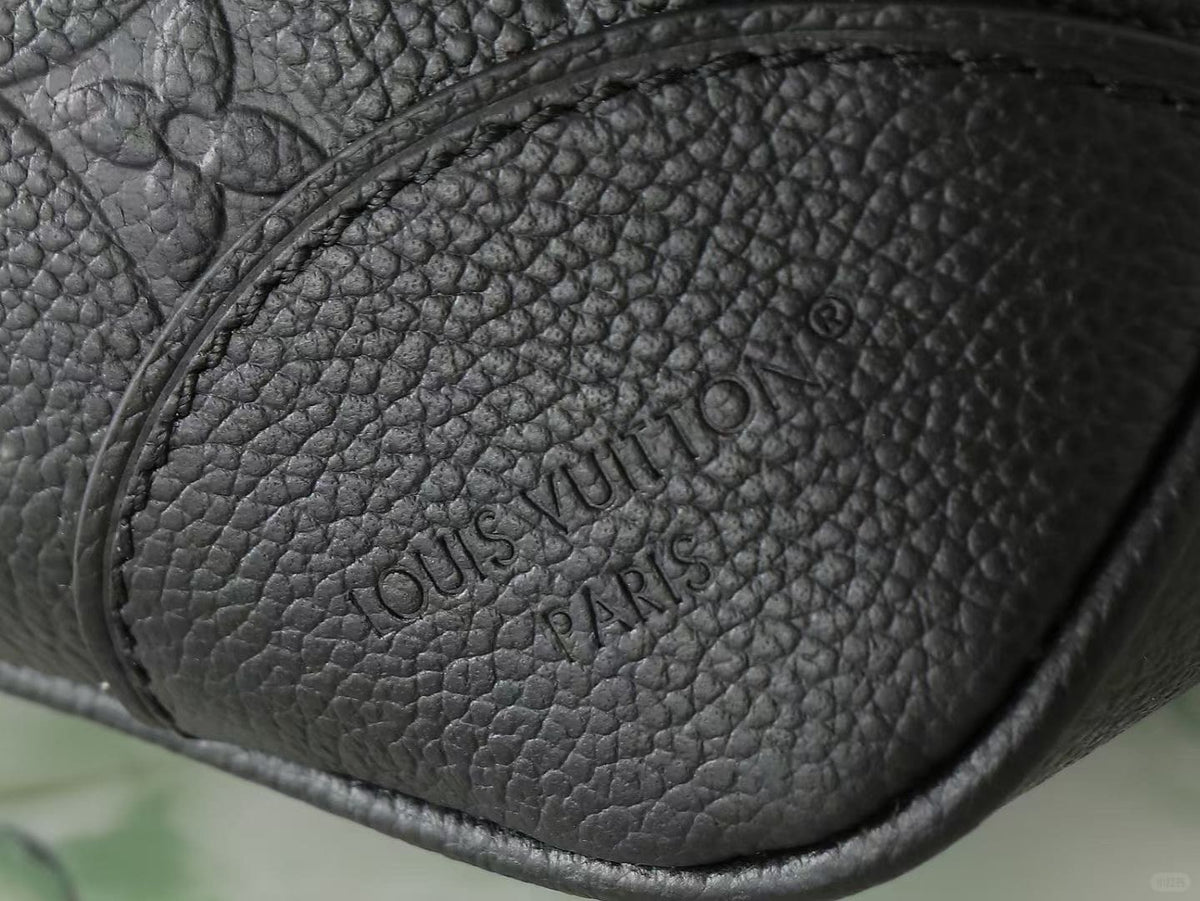 Louis Vuitton M12930 Boulogne