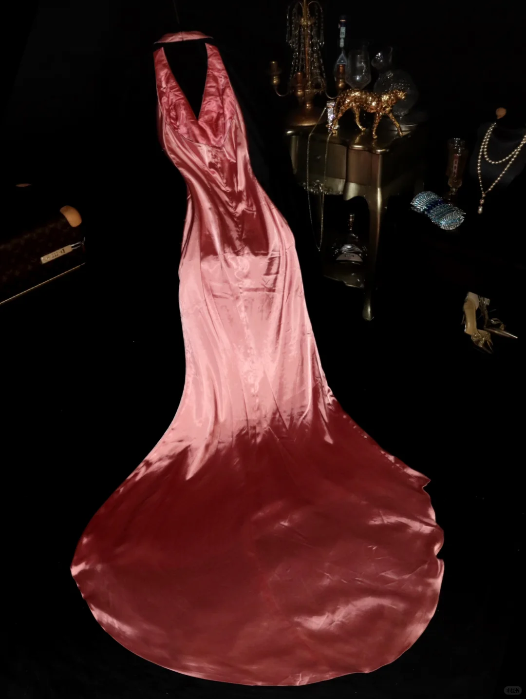 Glamorous Rose Pink Satin Mermaid V-Neck Evening Gown TP5350