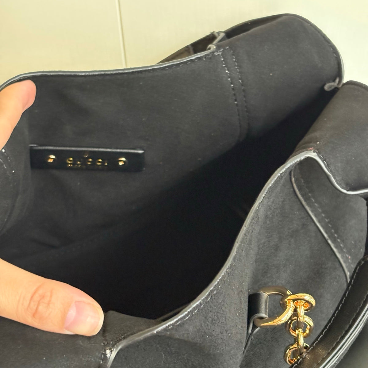 Gucci Softbit Medium Top Handle Bag Black 27Cm