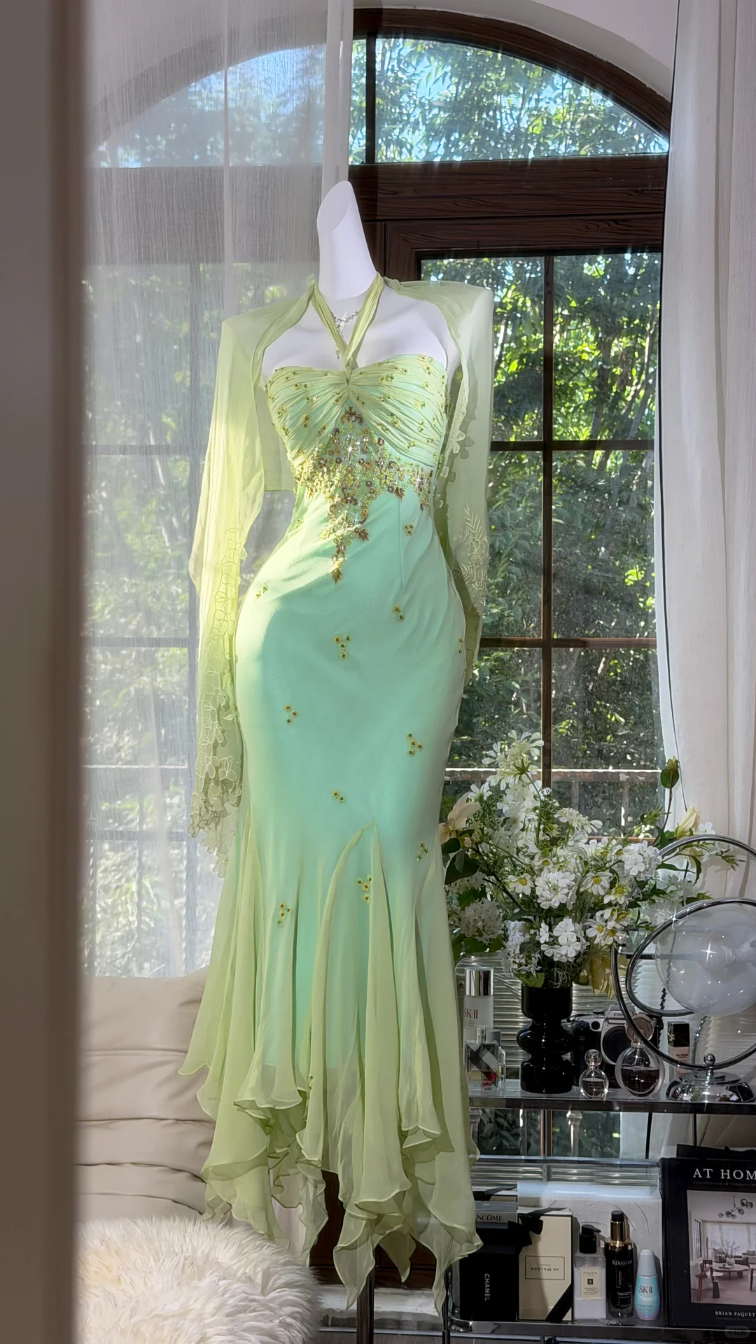 Vintage Pale Green Beaded Halter-Neck Mermaid Chiffon Matching Sheer Shawl Prom Dress TP5862