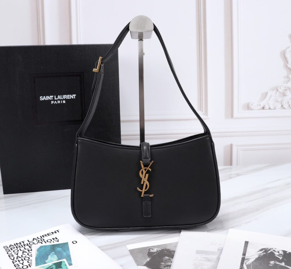 Saint Laurent Le 5 À 7 Hobo Bag In Smooth Black Gold 23Cm 6572282R20W1000