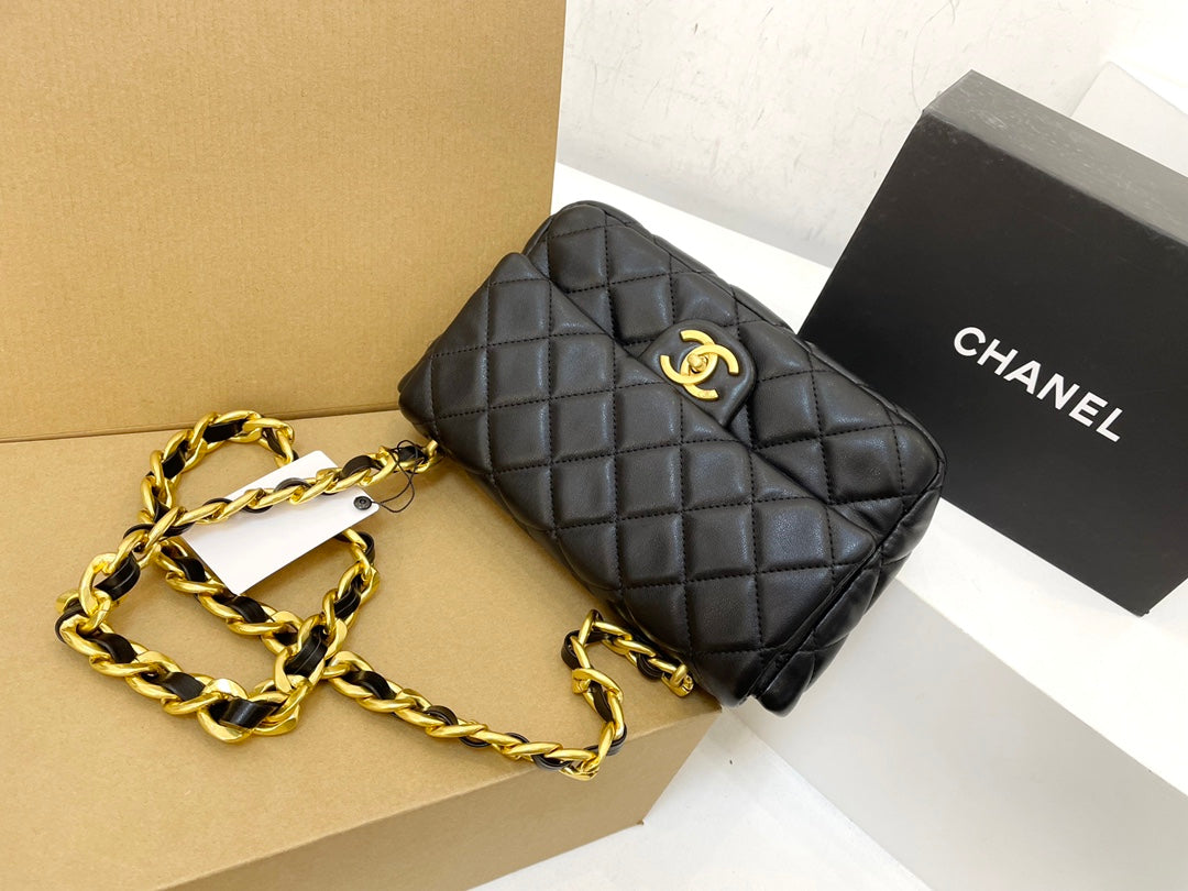 Chain Messenger Bag