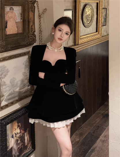 Vintage Black Sweetheart Design A-line Long-sleeved Homecoming Dress TP3714