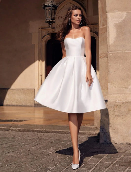 A-Line Cocktail Dresses Party Dress Homecoming Graduation Knee Length Sleeveless Strapless Fabric with Sleek