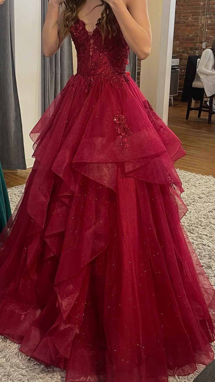 Chic Ball Gowns Spaghetti Straps Burgundy Tulle Lace Long Prom Dresses Prom Gown