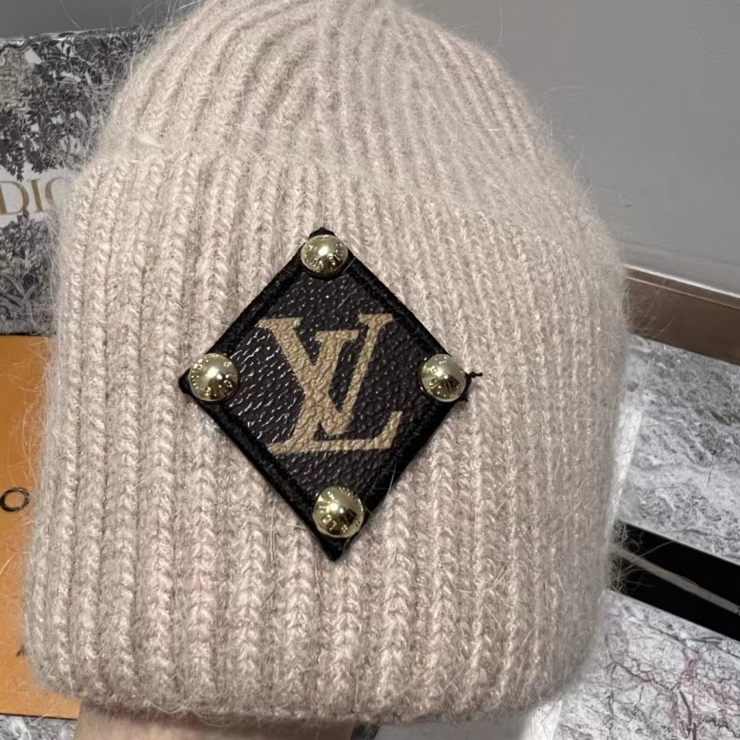 Louis Vuitton Lv Beanie Beige