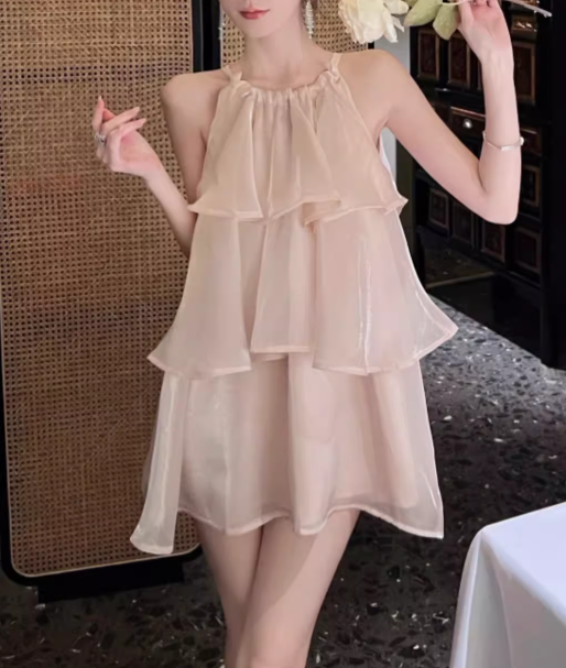 Fashion Champagne Tulle Sleeveless Tiered Homecoming Dress TP3768