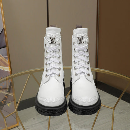 Premium LUV BOOTS 038