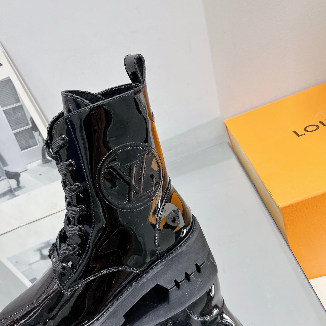 Premium LUV BOOTS 006