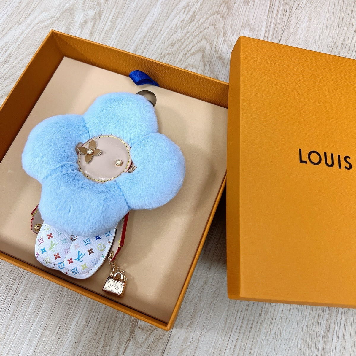 Louis Vuitton Vivienne Fashionista Bag Charm Lady