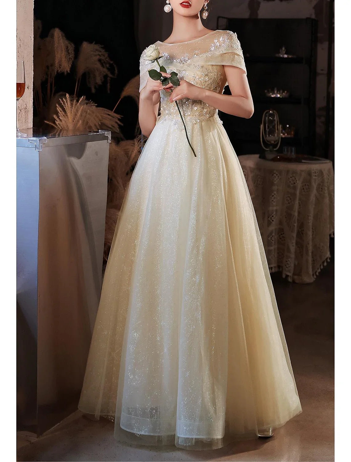 A-Line Beautiful Back Elegant Prom Formal Evening Dress Jewel Neck Short Sleeve Floor Length Lace with Beading Appliques 2025