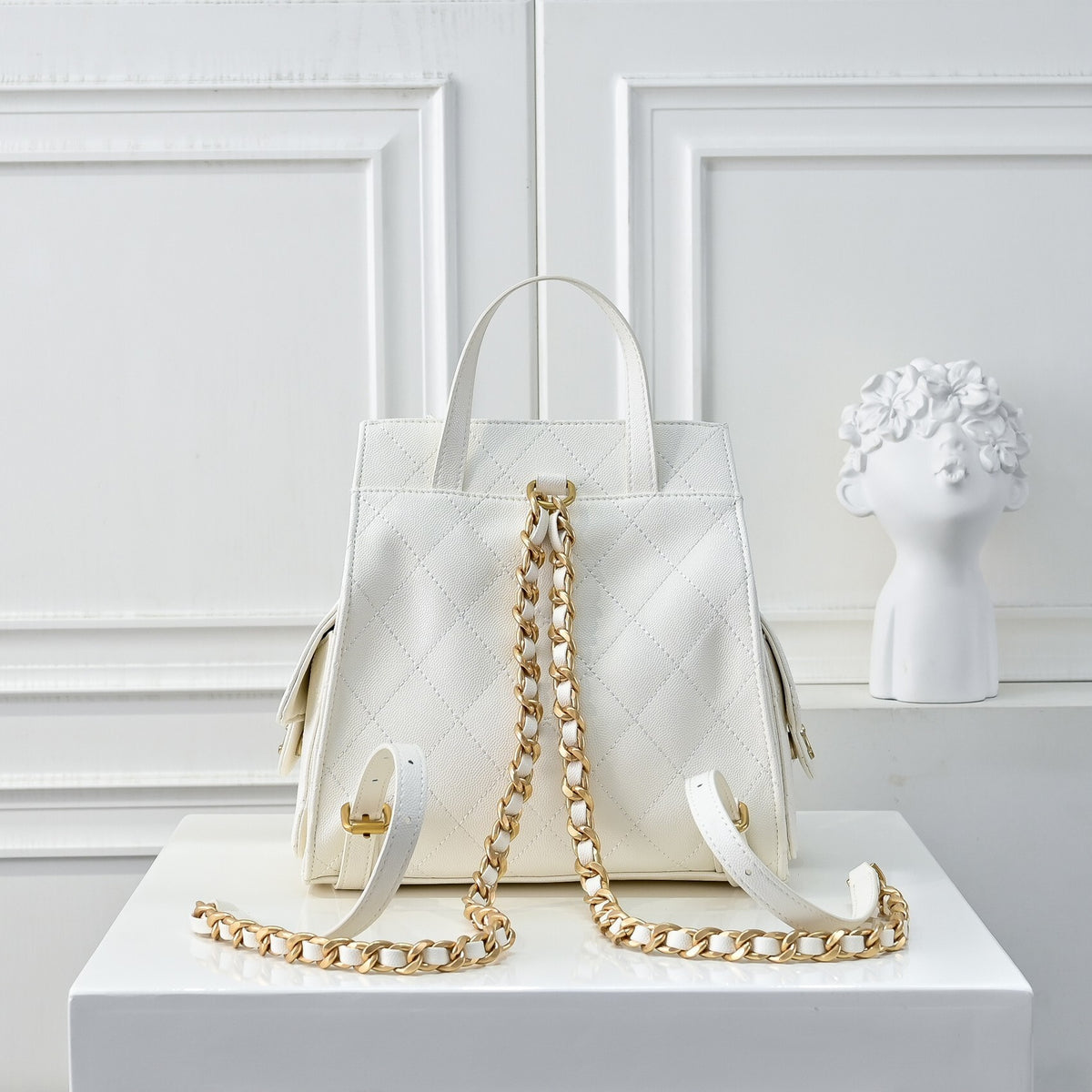 Chanel 25 Medium Size Backpack Grain Effect And Gold Metal White 23Cm As5600 B20304 10601