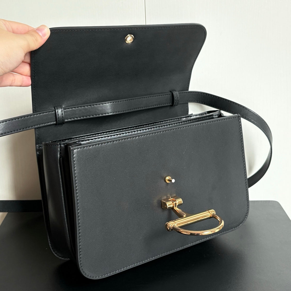 Gucci Siena Small Top Handle Bag Black  19Cm