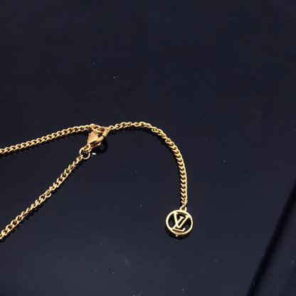 EN – Lux LV Necklaces 087