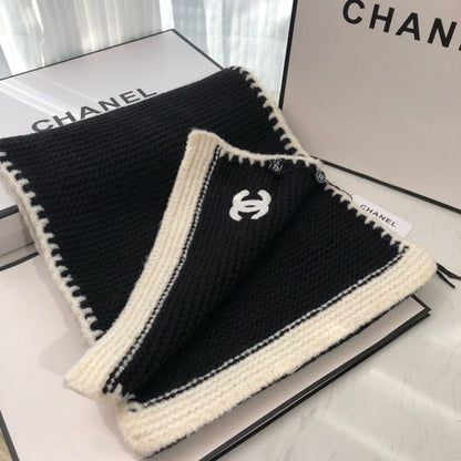 Chanel 23A Cashmere Scarf Black And White 170Cm