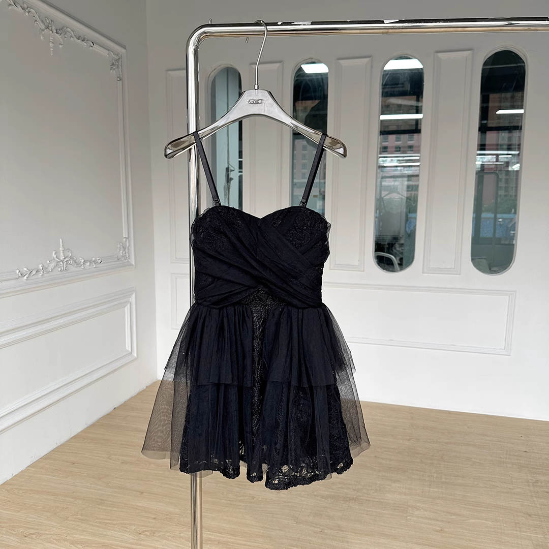New Fashion Black Design A-line Sleeveless Spaghetti Strap Puffy Dress TP3292