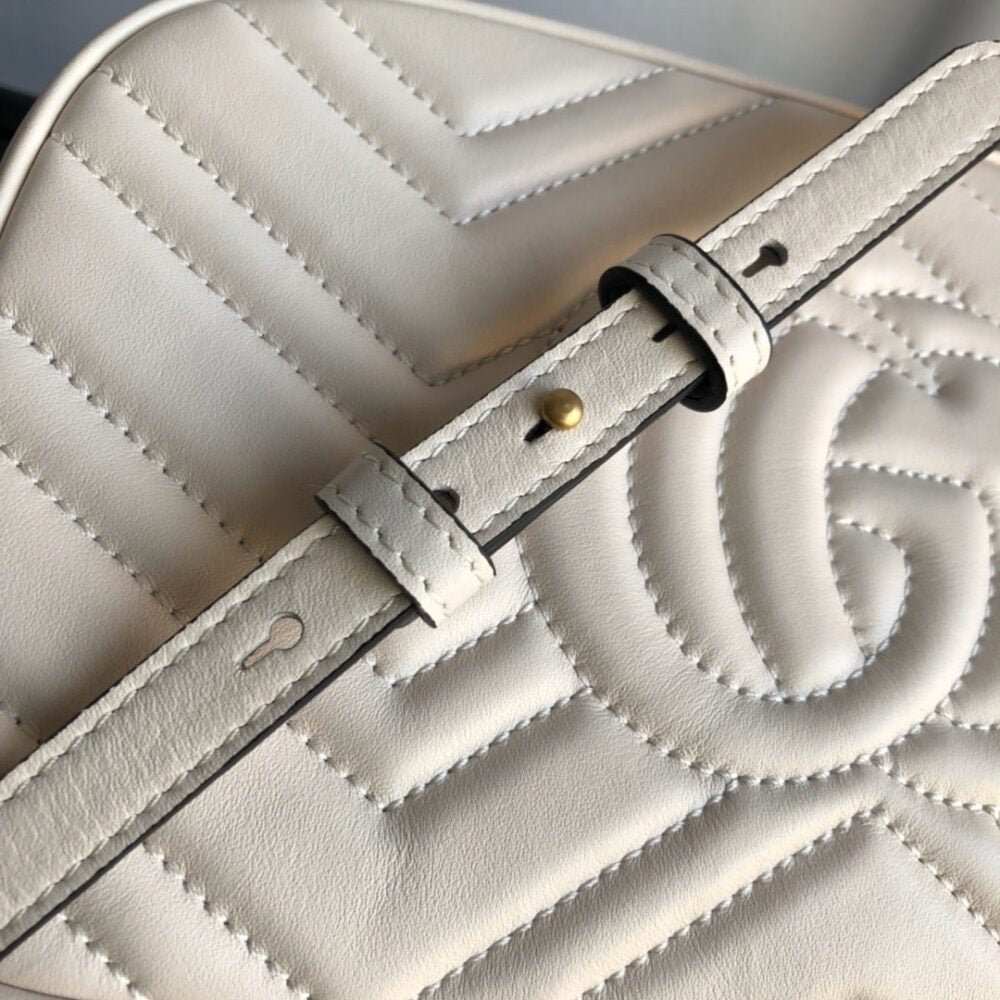 Gucci GG Marmont Small Camera Bag White 24Cm 447632 DTD1T 9022