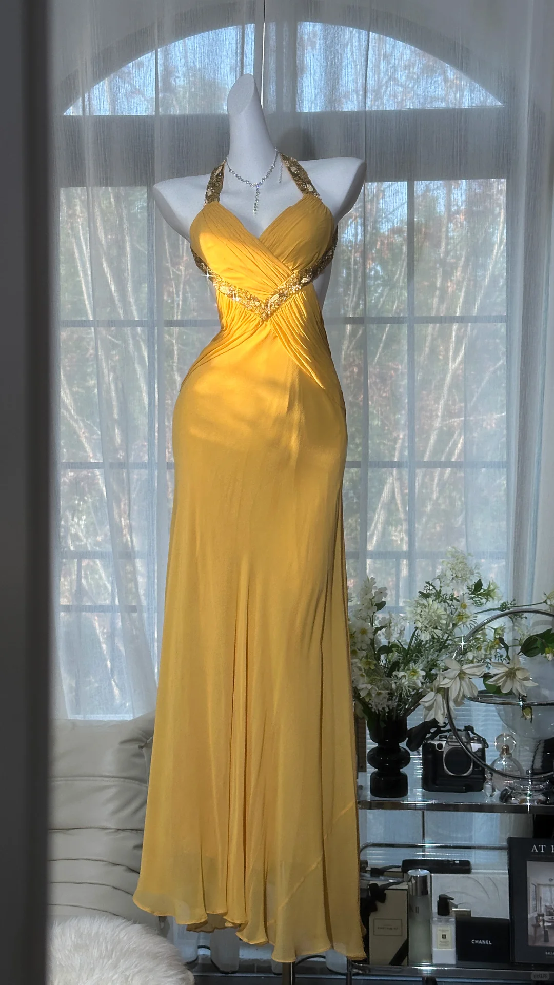Elegant Yellow Halter-Neck Ruched Mermaid Prom Dress Beaded Chiffon Evening Gown with High Slit TP5735