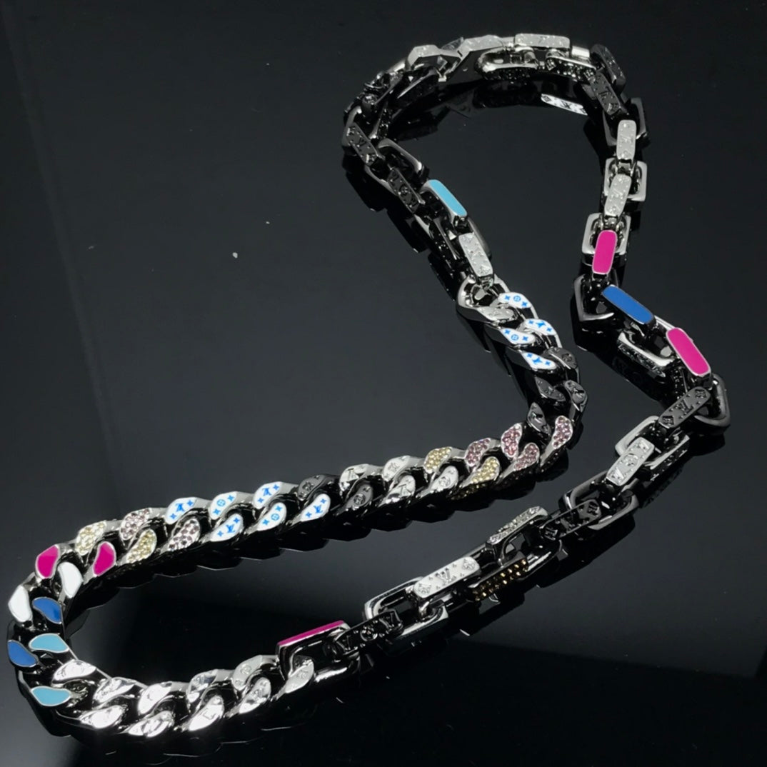 EN – Lux LV Necklaces 039