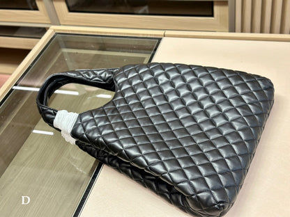 Women Saint Laurent Icare Maxi Shopping Bag In Quilted