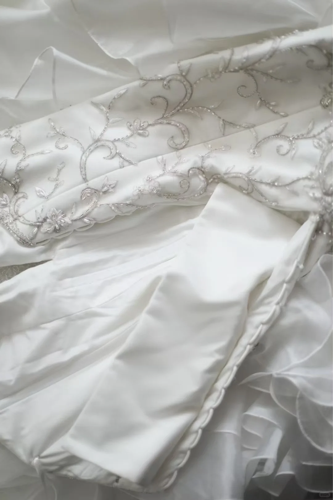 Romantic Strapless Lace Sweetheart Mermaid Ruffled Organza Wedding Gown TP5641
