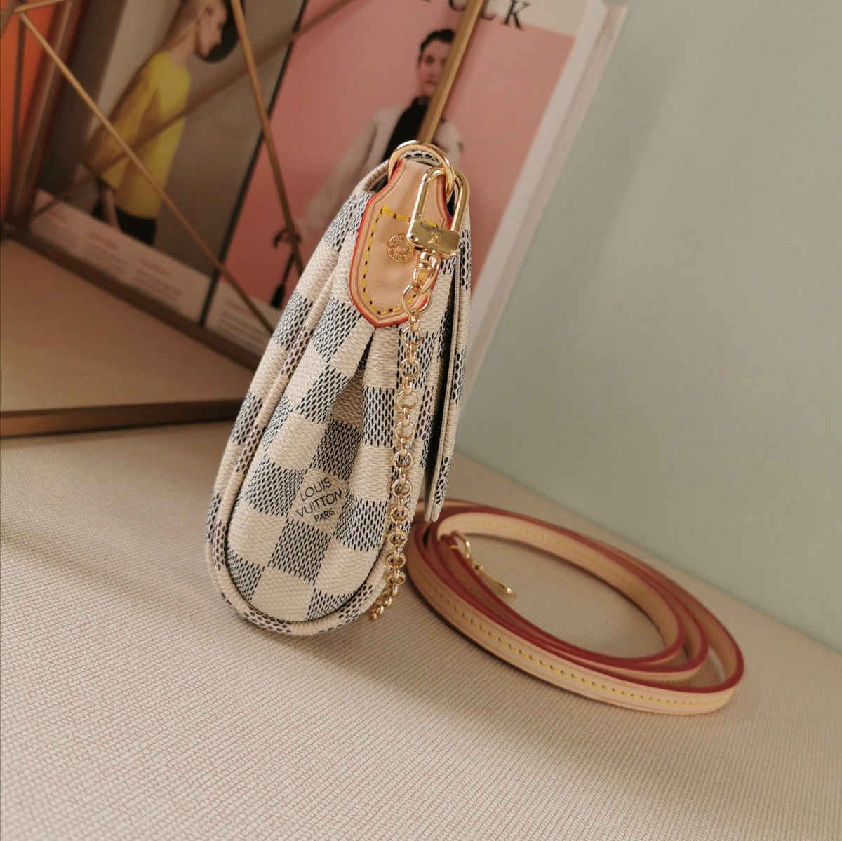 Louis Vuitton Favorite mm Damier Azur