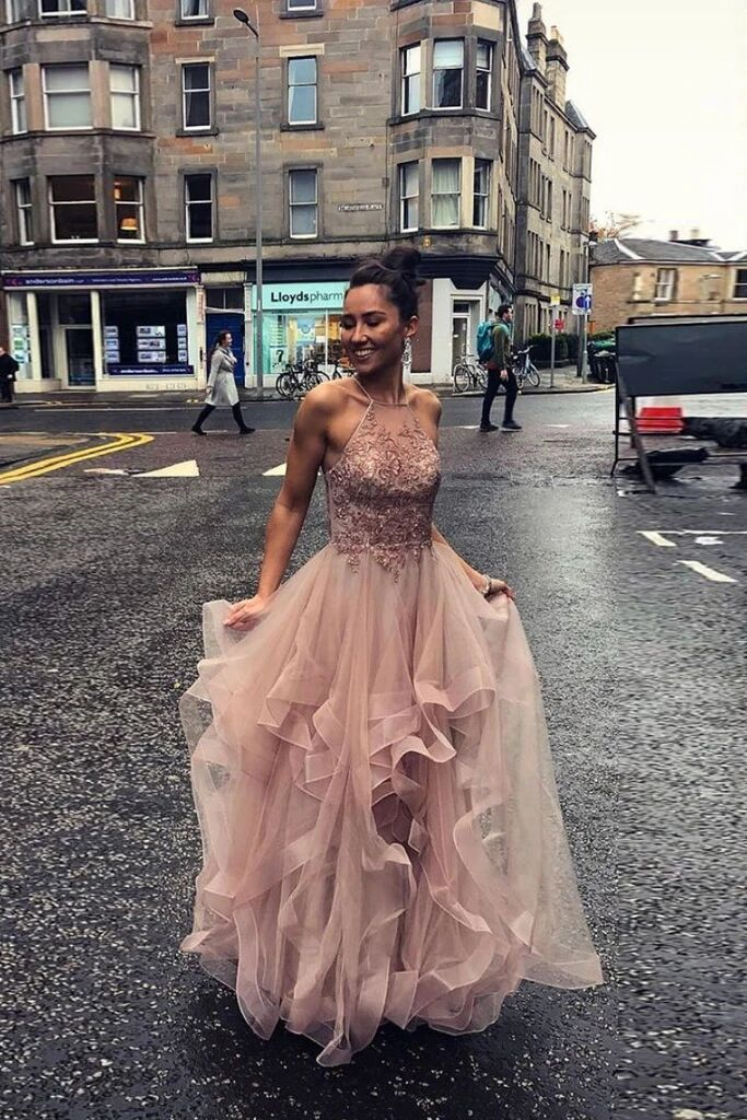Gorgeous Halter Neck Appliqued Lace Tulle Long Quinceanera Ball Gown TP5846