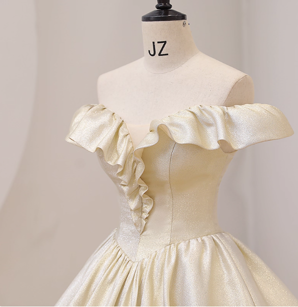 Elegant Vintage One-Shoulder Ruffle Shiny Satin Ball Gown Evening Dresses Sweet 16 Dresses