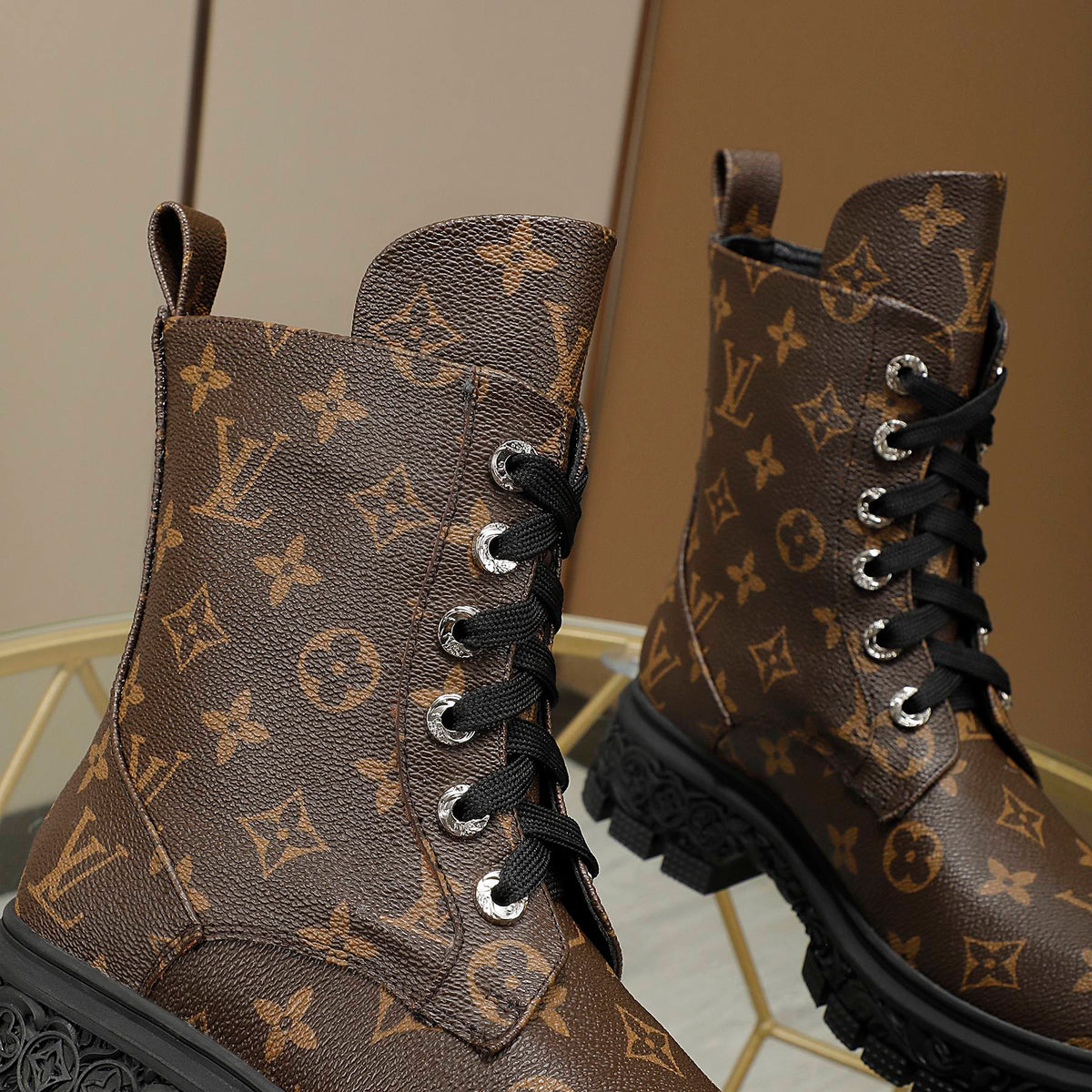 Premium LUV BOOTS 039