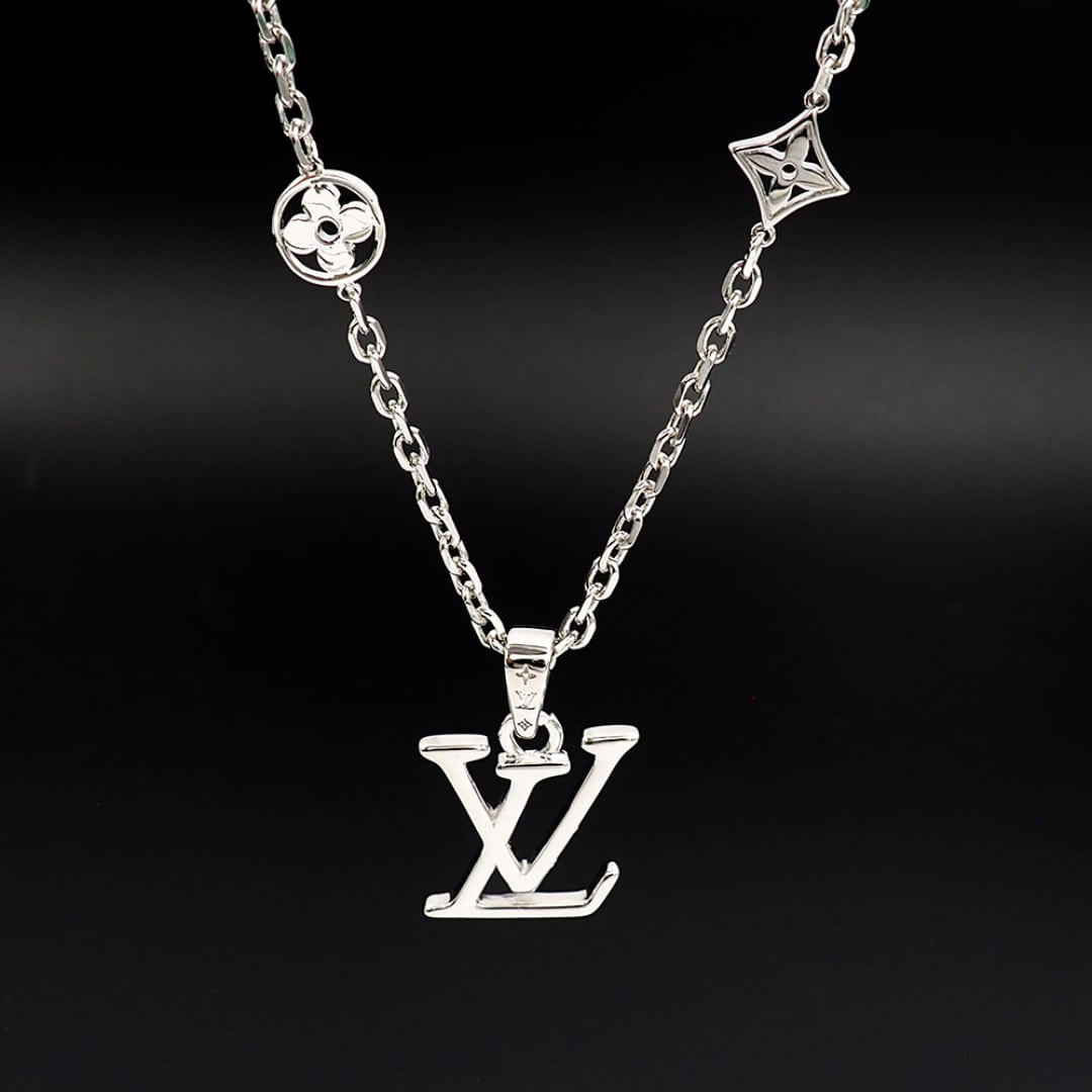 LOUIS VUITTON DIMENSION NECKLACE PENDANT SILVER M02747