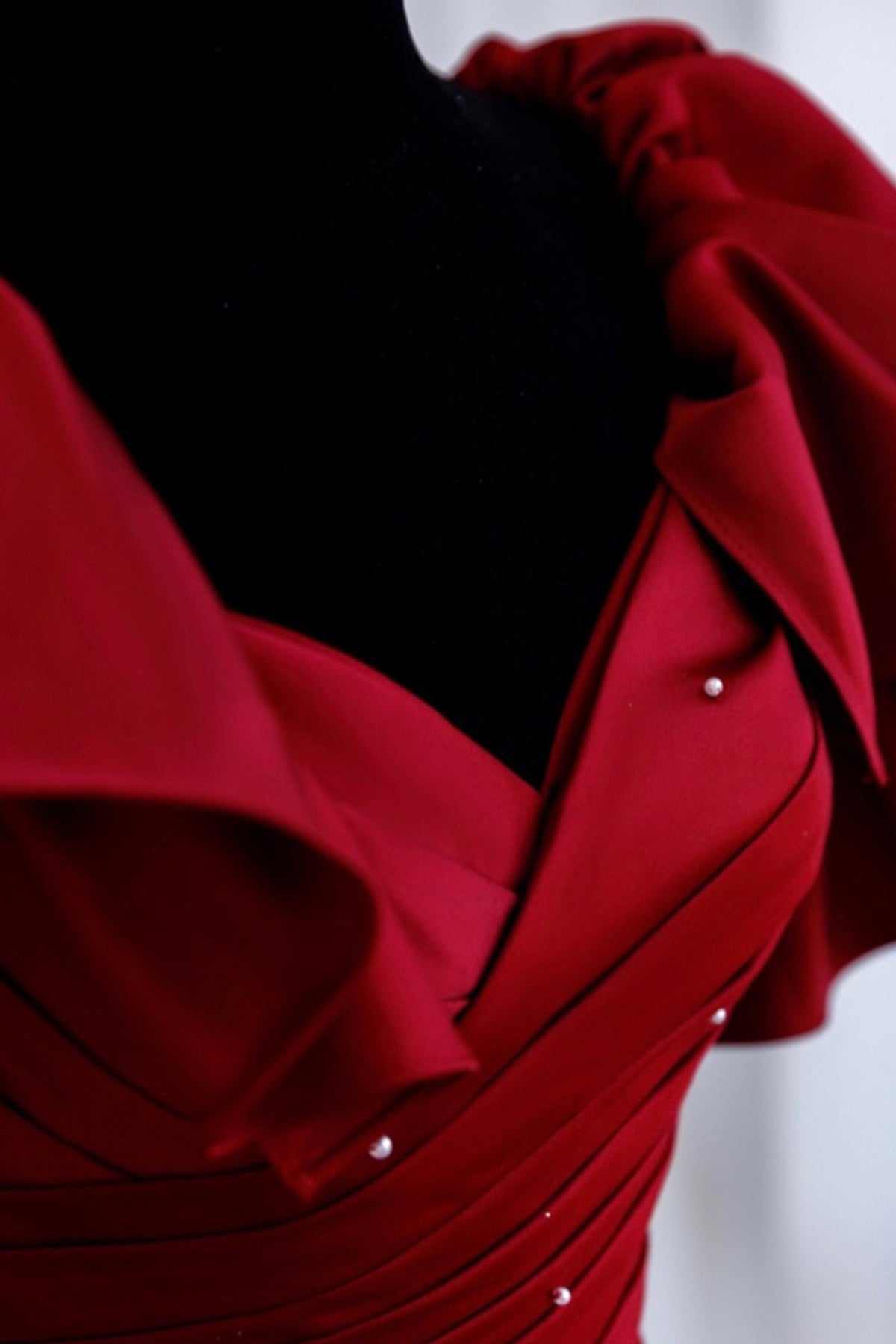 Burgundy Vintage Fashion Exquisite Beading A-Line Long Satin Ball Gown Evening Dress 8720