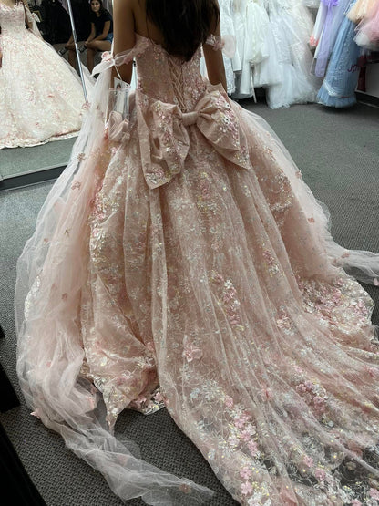 Gorgeous Pink Applique Ball Gown Tulle Lace Off-The-Shoulder Long Quinceanera Dress Tulle Sweet Birthday Dresses