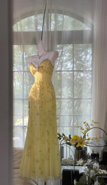 Gorgeous Butter Yellow Spaghetti Straps A-Line Tulle Beaded Long Prom Dresses Backless Prom Gown