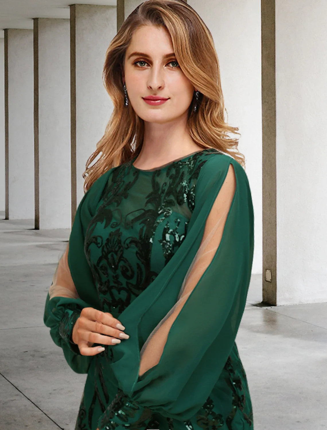 Mermaid / Trumpet Mother of the Bride Dresses Plus Size Hide Belly Curve Elegant Dress Formal Sweep / Brush Train Long Sleeve Jewel Neck Chiffon with Sequin