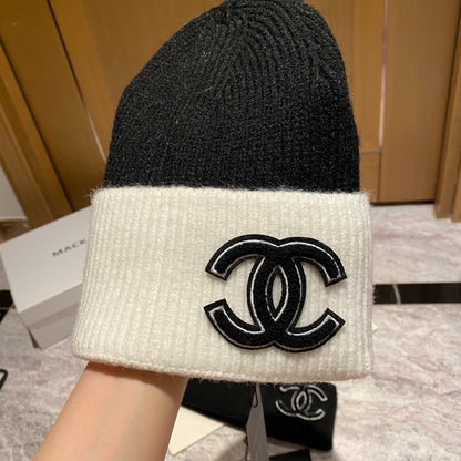 Chanel Beanie Cashmere Wool White
