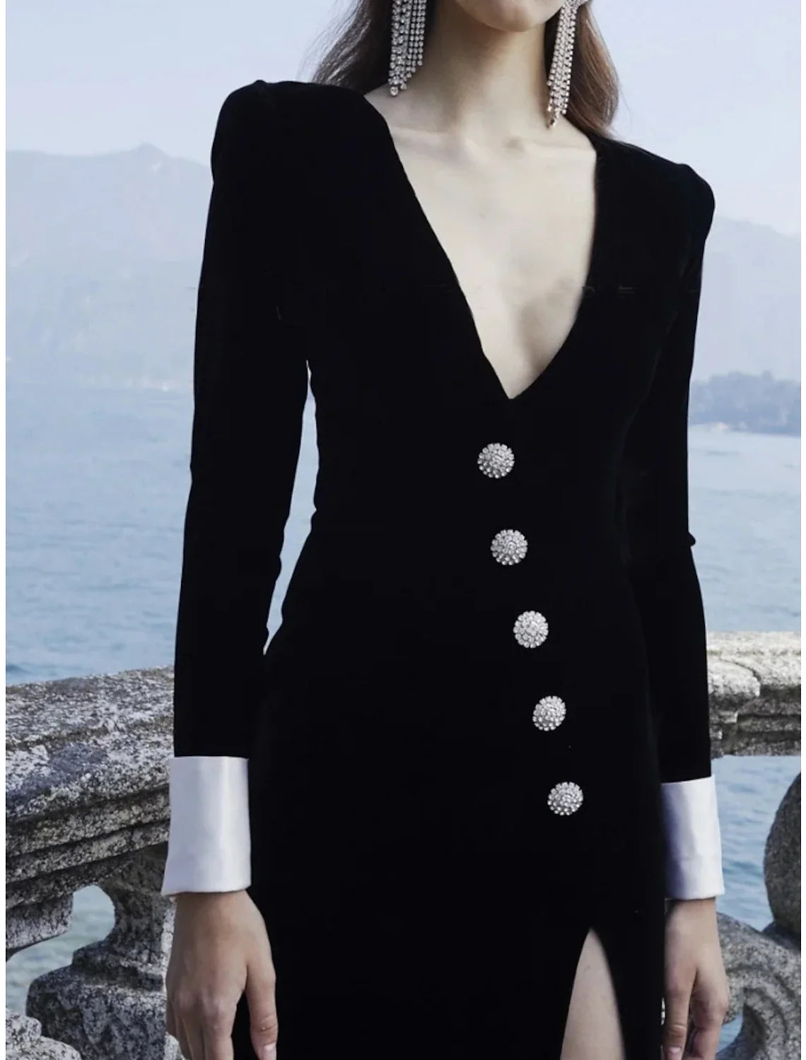 A-Line Evening Gown Elegant Dress Formal Black Dress Floor Length Long Sleeve V Neck Velvet with Buttons Slit 2026