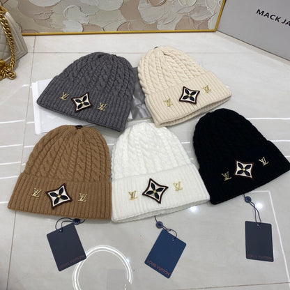 Louis Vuitton Lv Headline Beanie In Black Wool