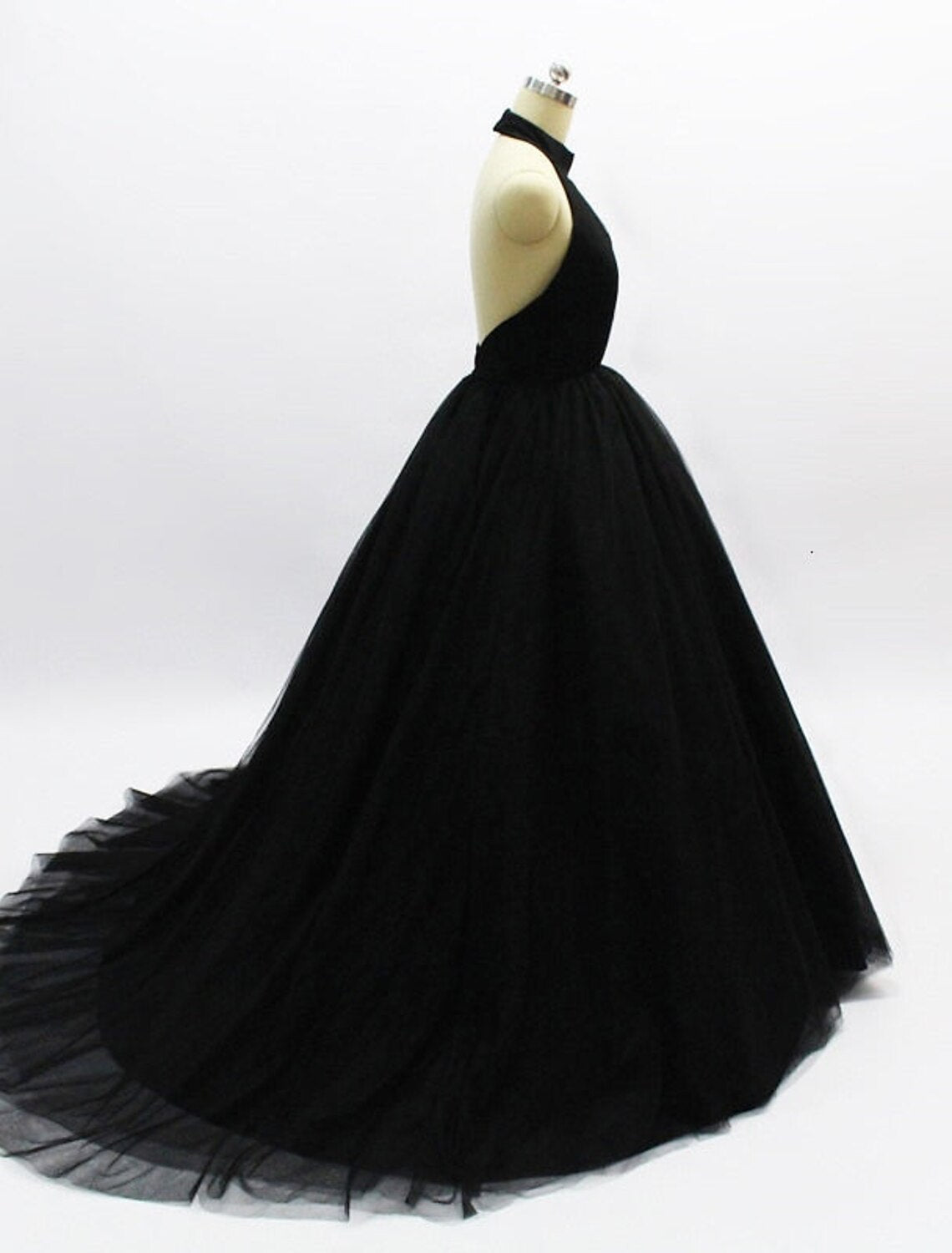 Ball Gown Prom Dresses Open Back Dress Wedding Party Sweet 16 Court Train Sleeveless Halter Neck Tulle Backless with Pleats
