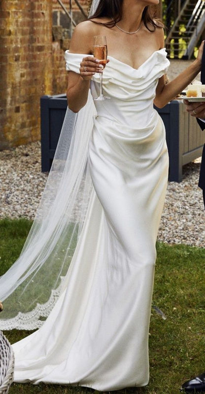Lovely Off The Shoulder Mermaid White Bridal Gowns Wedding Dresses