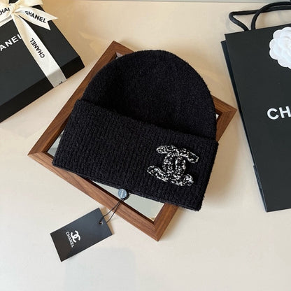 Chanel Knit Beanie In Black
