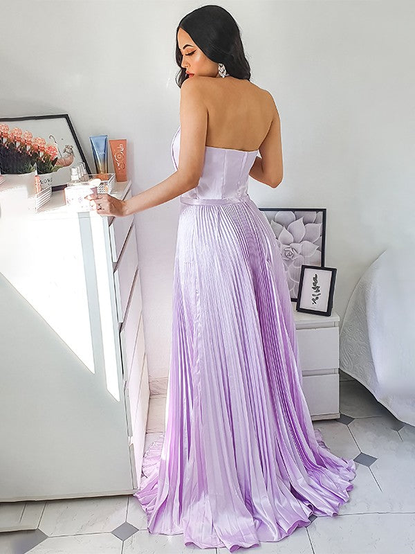 A-Line/Princess Sweep/Brush Train Halter Silk like Satin Sleeveless Ruched Dresses