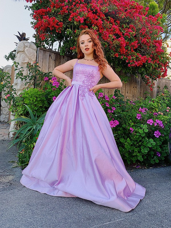 Ball Gown Sleeveless Floor-Length Satin Applique Spaghetti Straps Dresses